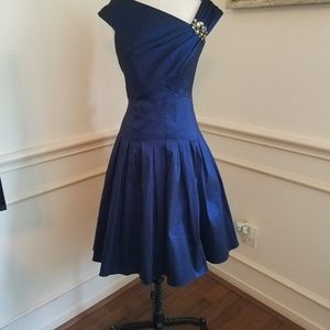 Jessica Howard Blue Taffeta party/cocktail dress